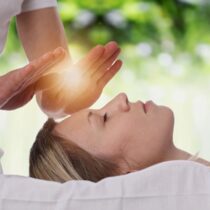 What Is a Reiki Therapist